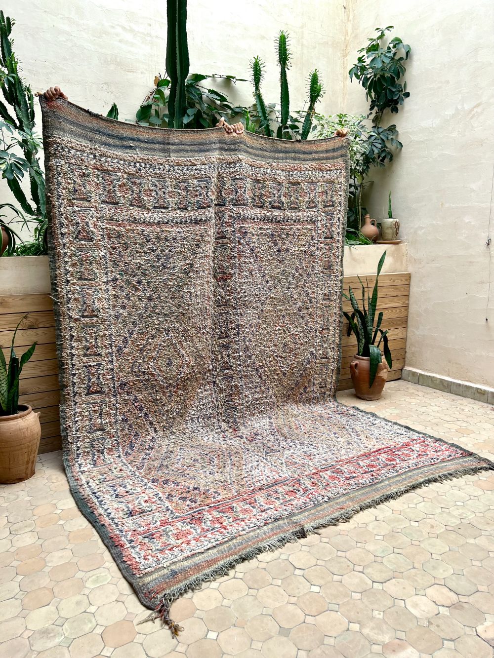 Moroccan Vintage Zayane Rug 290x195cm