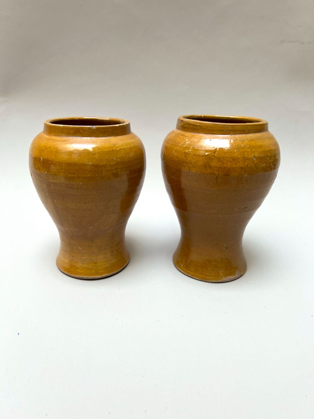 Keraaminen antiikkimaljakko