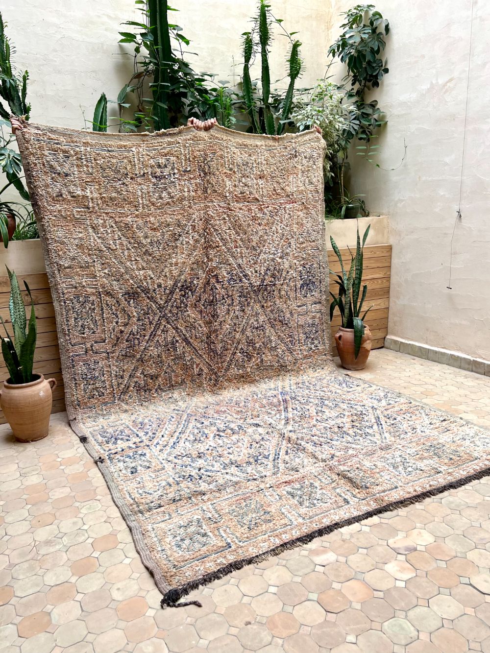 Moroccan Vintage Zayane Rug 330x195cm