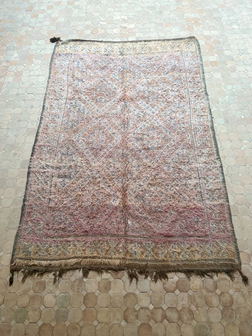 Moroccan Vintage Zayane Rug 280x180cm