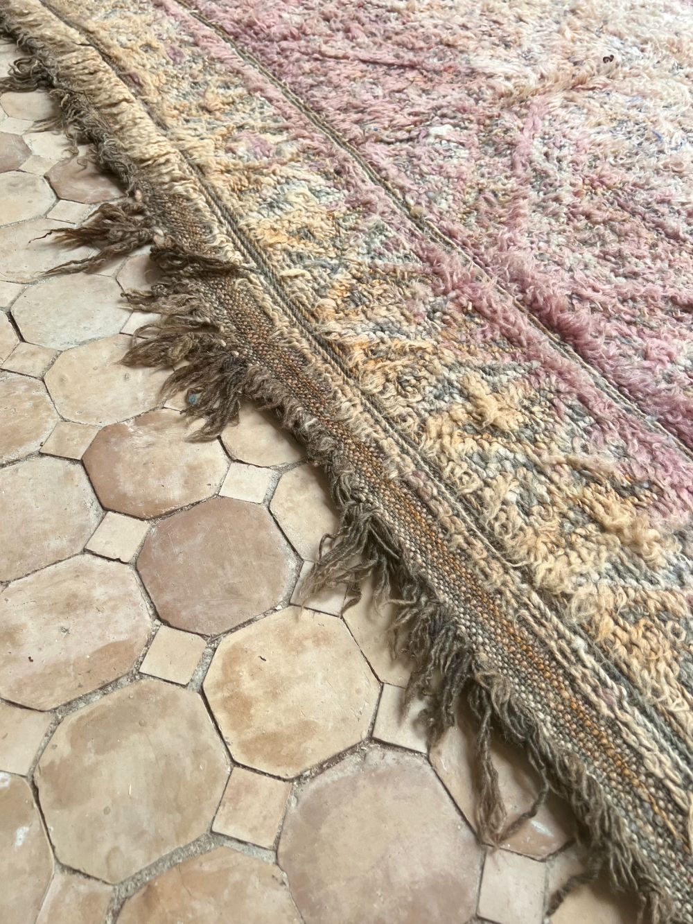 Moroccan Vintage Zayane Rug 280x180cm