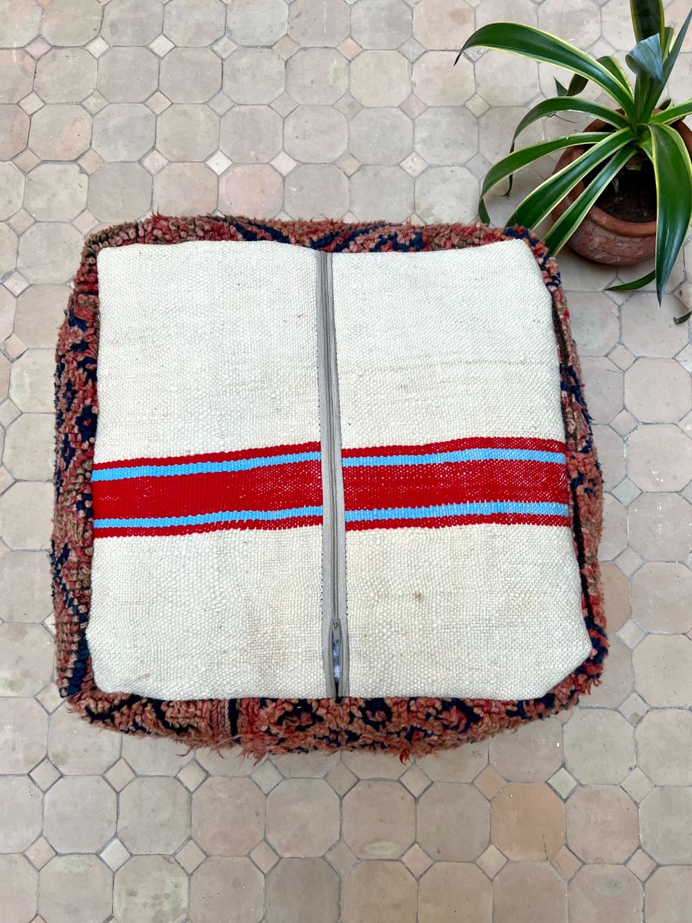 Moroccan Vintage Pouf