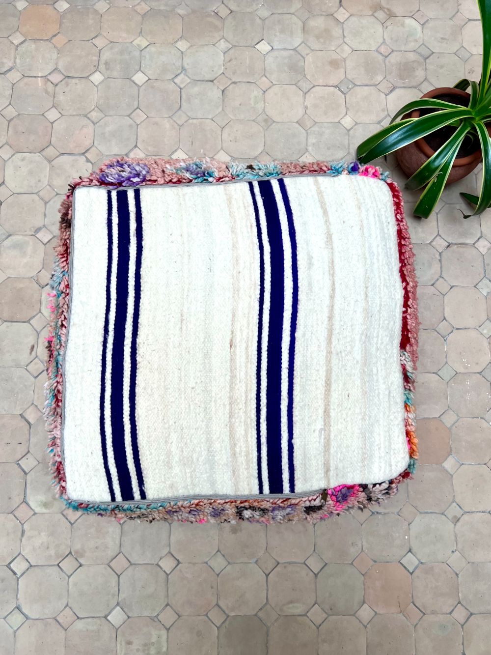 Moroccan Vintage Pouf