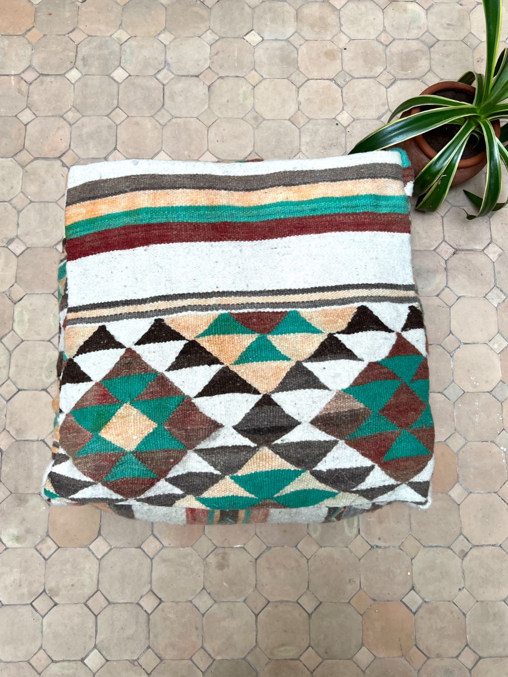 Moroccan Vintage Hanbel Pouf