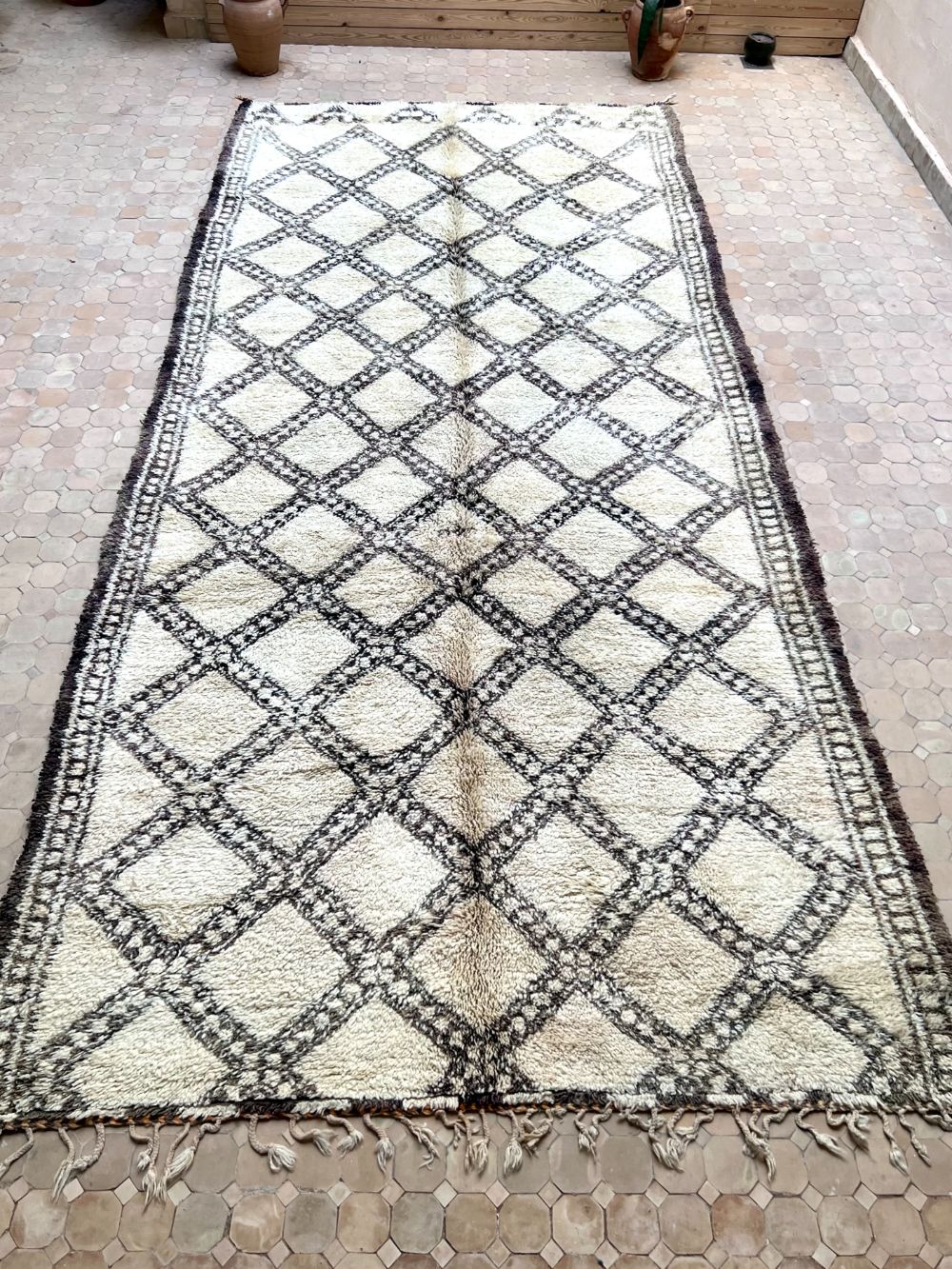 Moroccan Vintage Beni Ouarain Rug 430x200cm