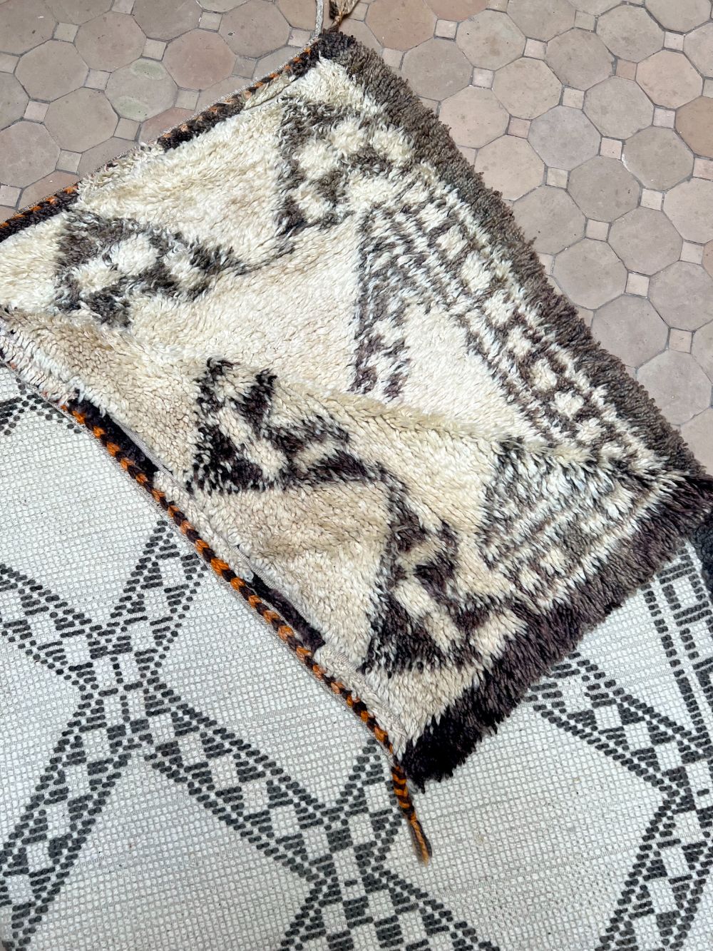 Moroccan Vintage Beni Ouarain Rug 430x200cm