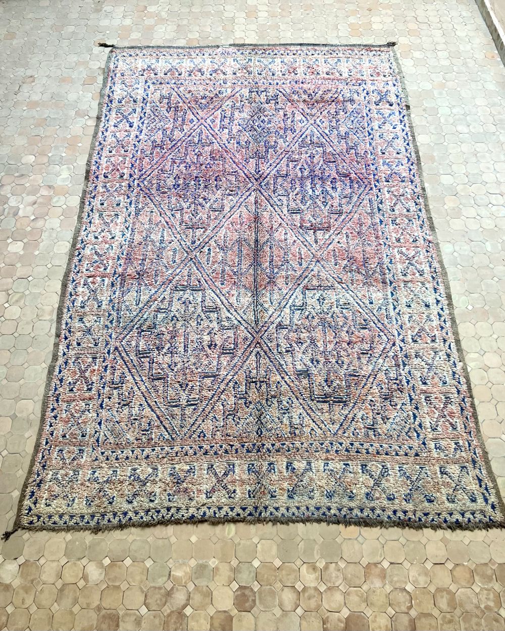 Marokkolainen vintage Zayane matto 375x230cm