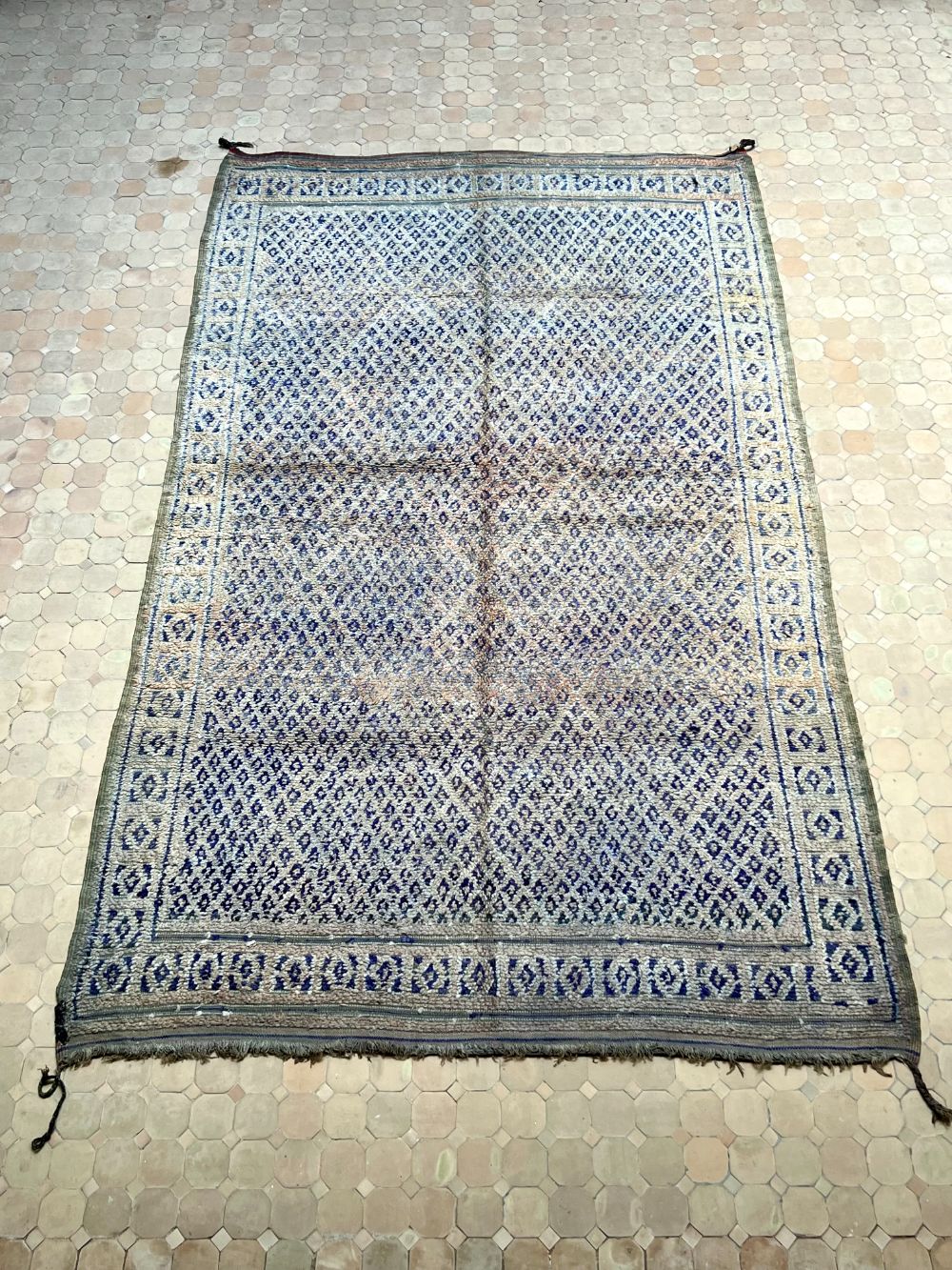 Marokkolainen vintage Zayane matto 325x195cm