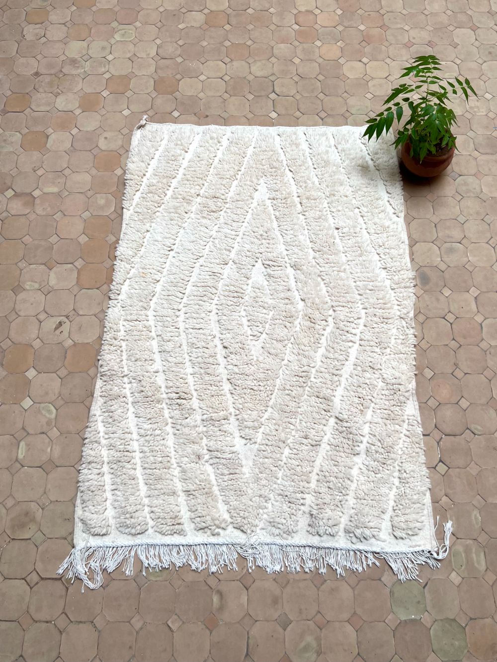 Moroccan All White Rug 150x100cm