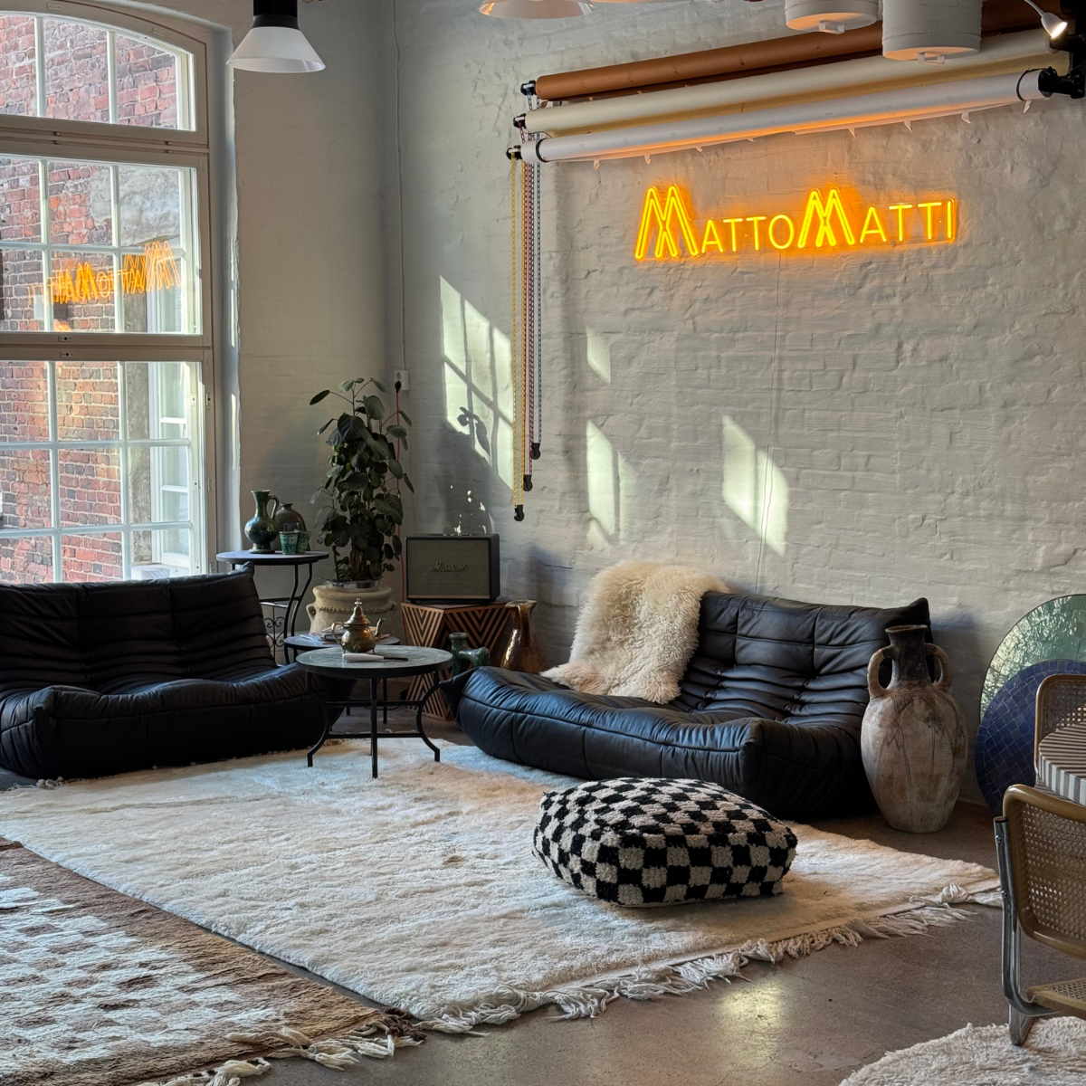 Appointment showroom