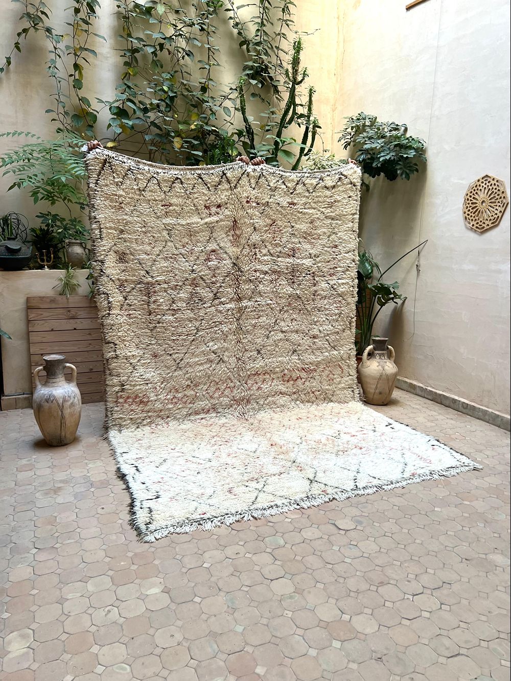 Moroccan Vintage Beni Ouarain Rug 315x205cm