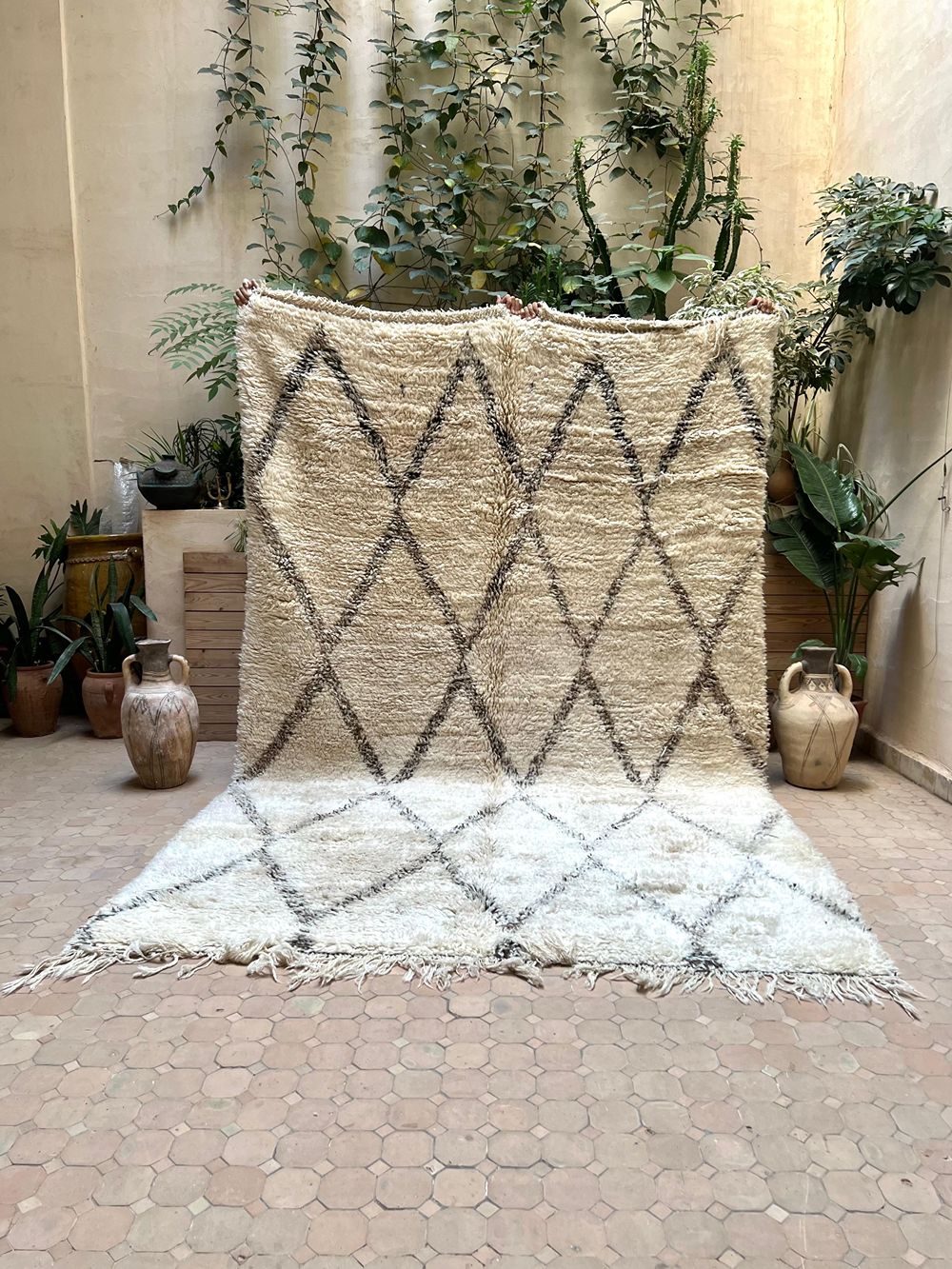 Marokkolainen vintage Beni Ouarain matto 330x210cm