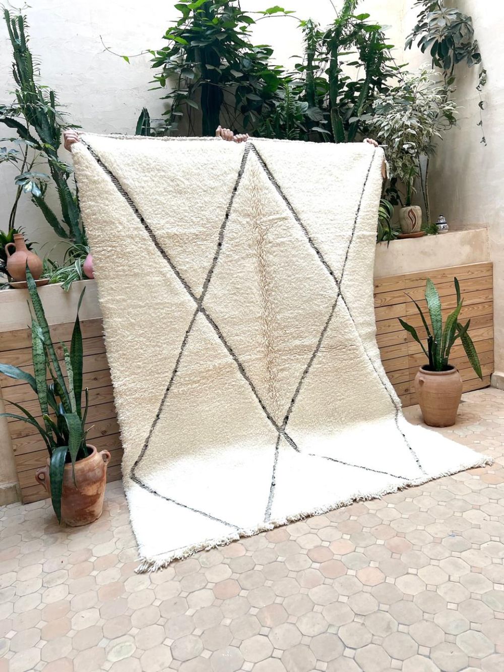 Moroccan Diamond Rug 235x170cm