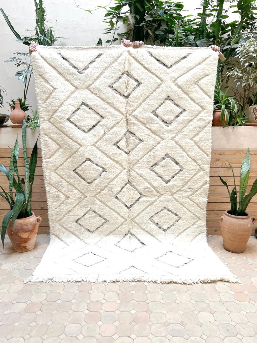 Moroccan Black & White Rug 255x150cm