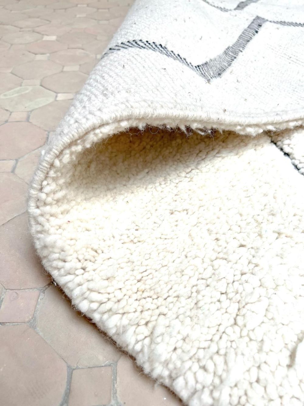 Moroccan Diamond Rug 265x160cm