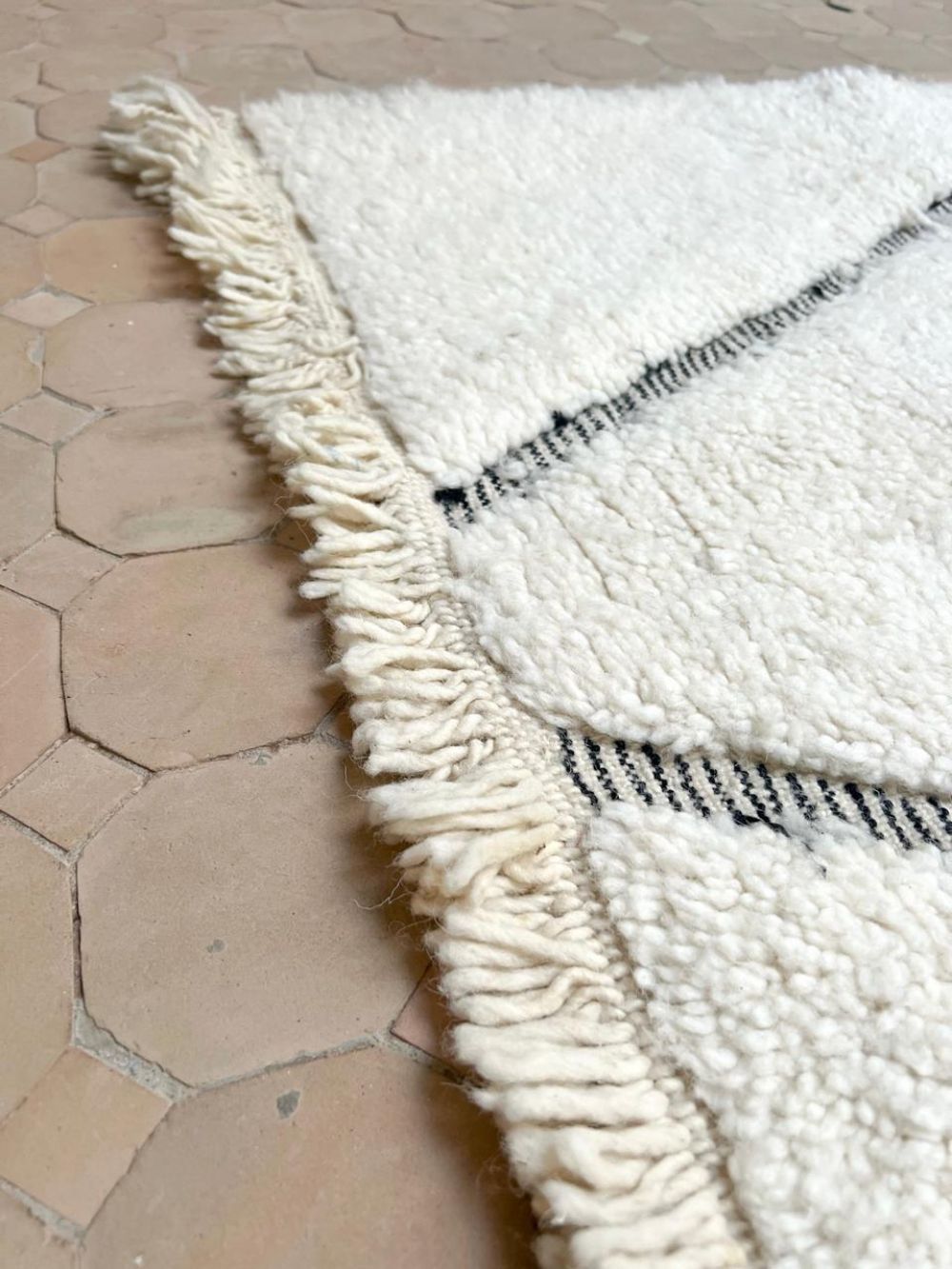 Moroccan Diamond Rug 235x170cm