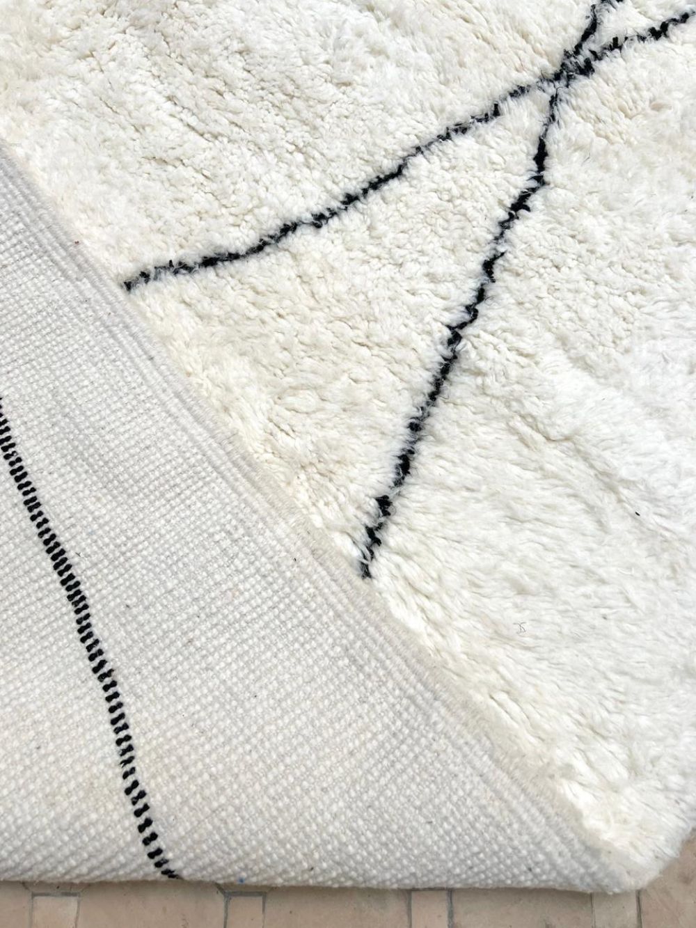 Moroccan Diamond Rug 355x265cm