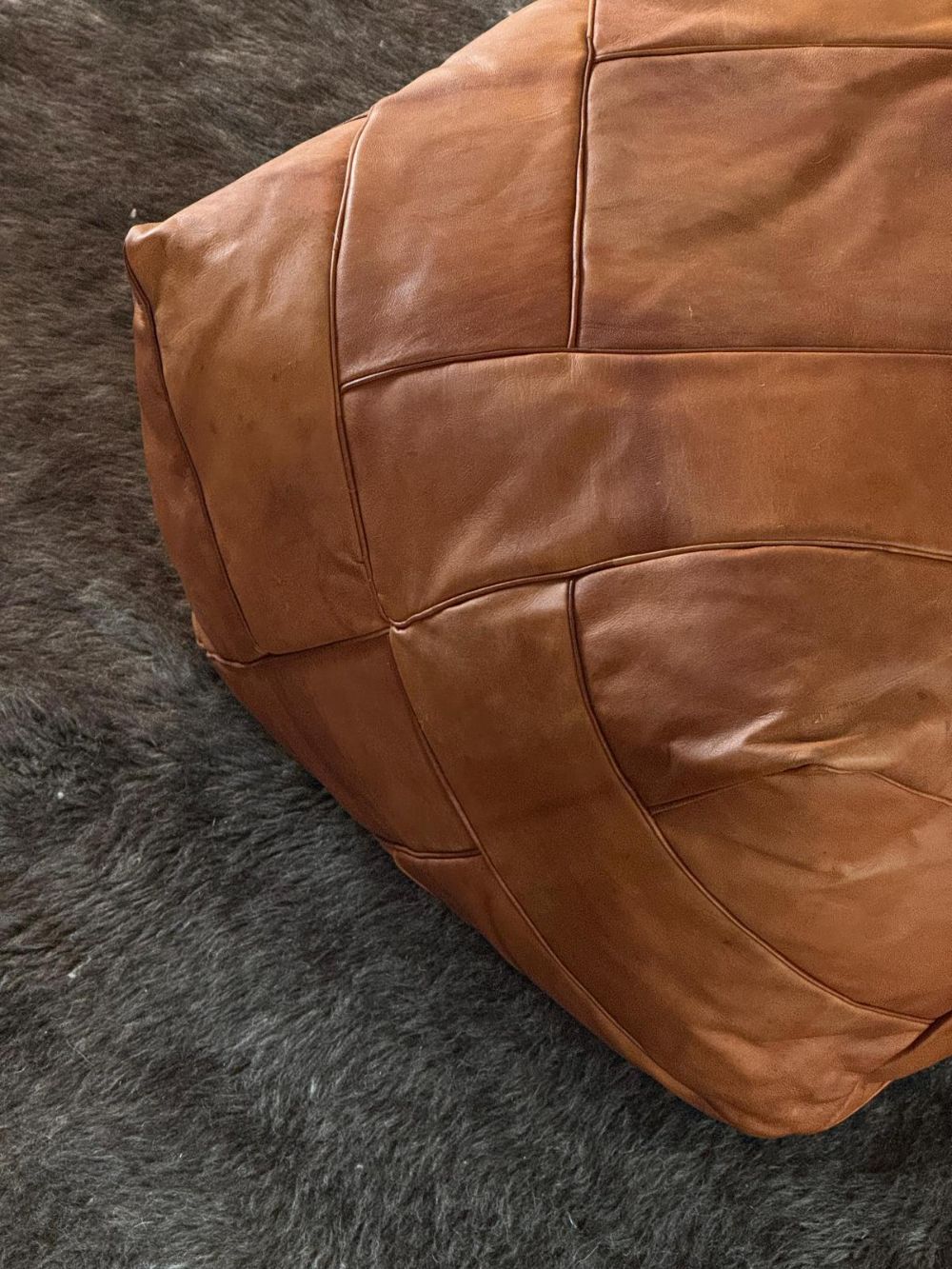 Leather Pouf Tuohi