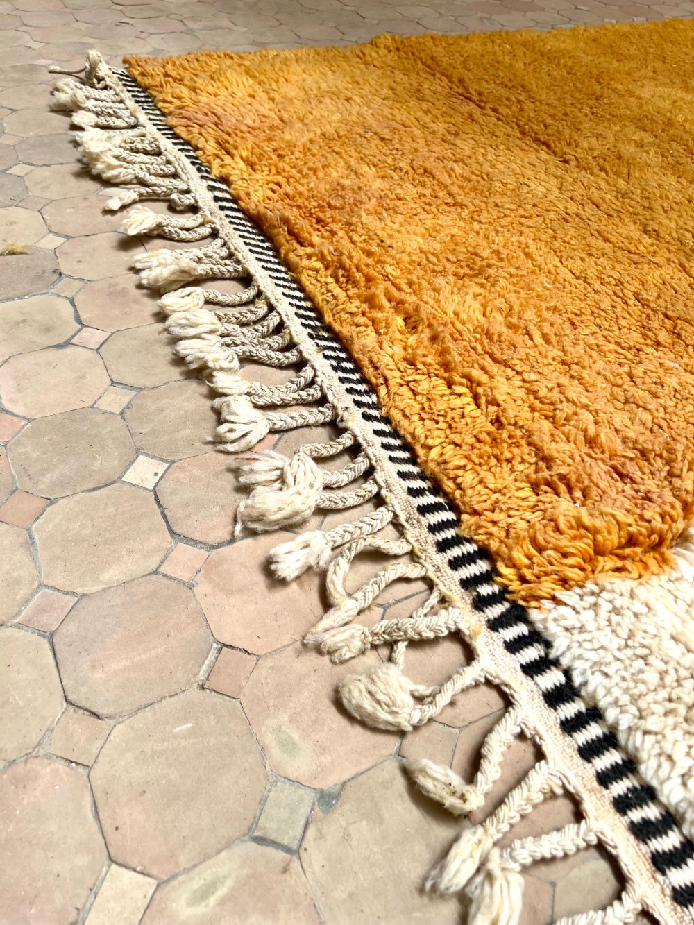 Moroccan Hanzo Rug 290x210cm