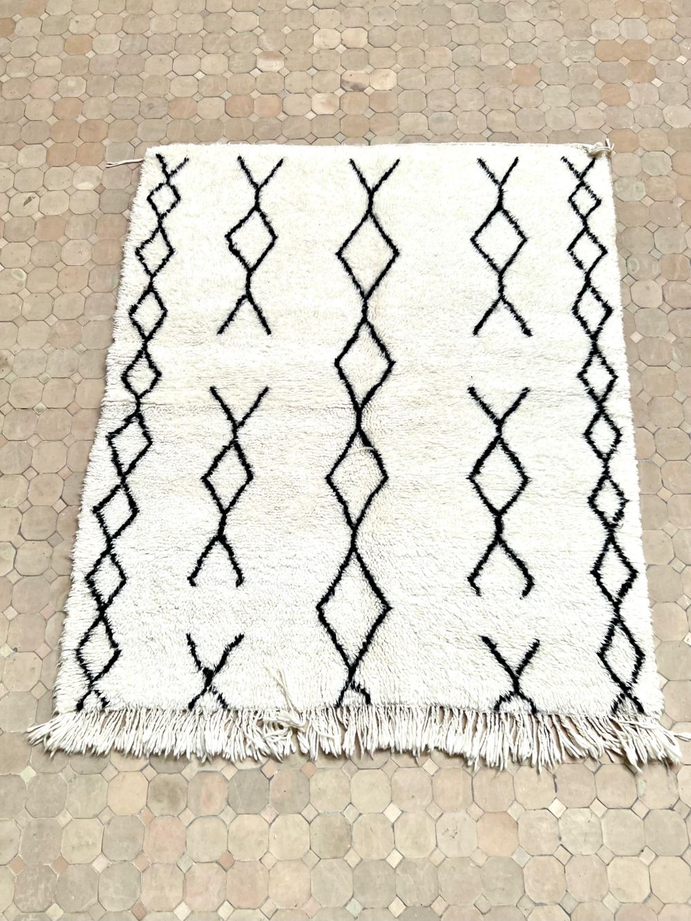 Moroccan Black & White Rug 180x150cm