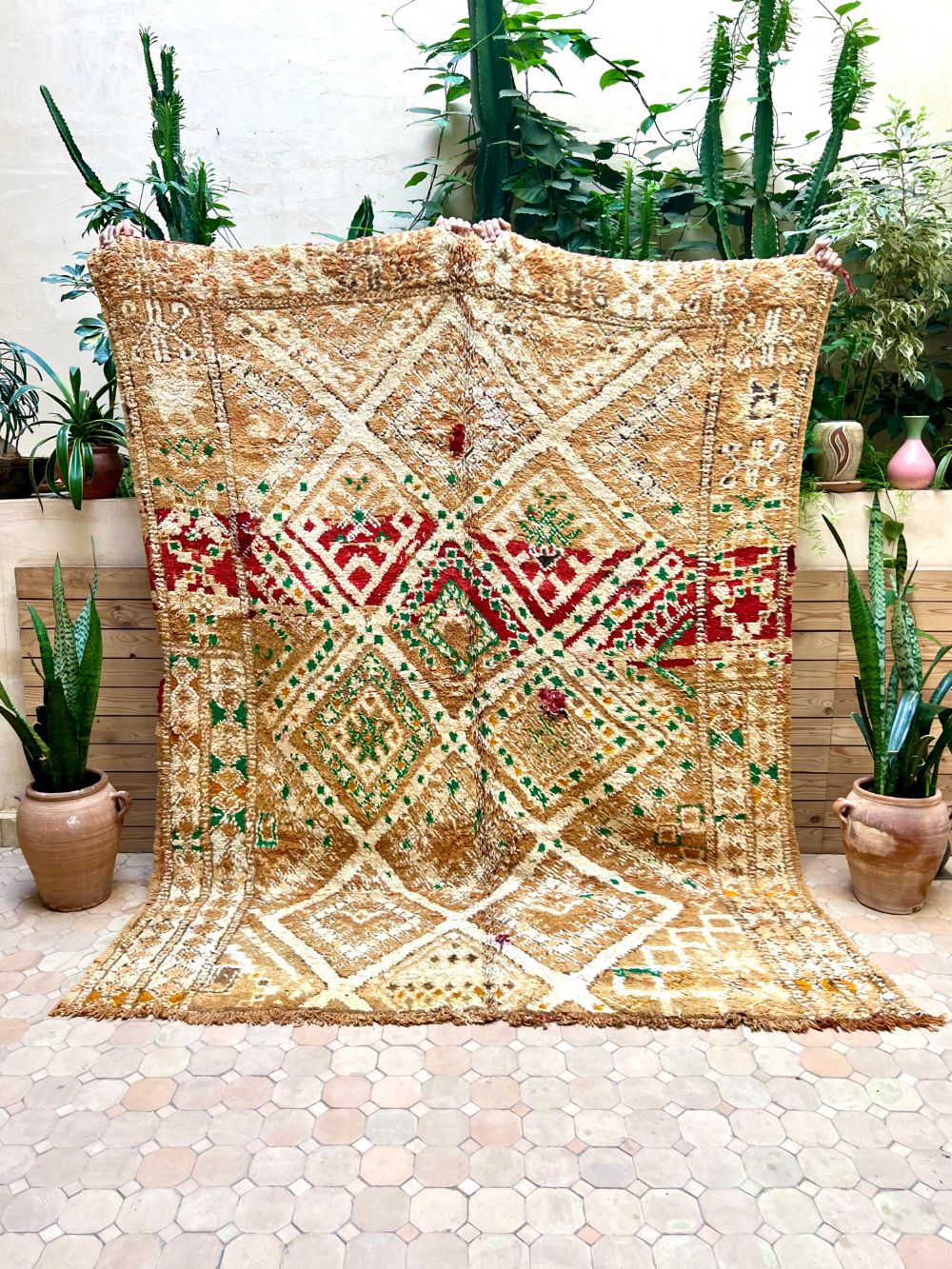 Marokkolainen vintage Boujaad matto 240x185cm