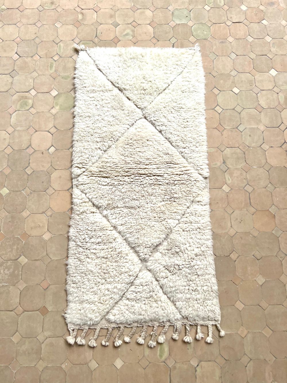 Marokkolainen valkoinen matto 130x60cm