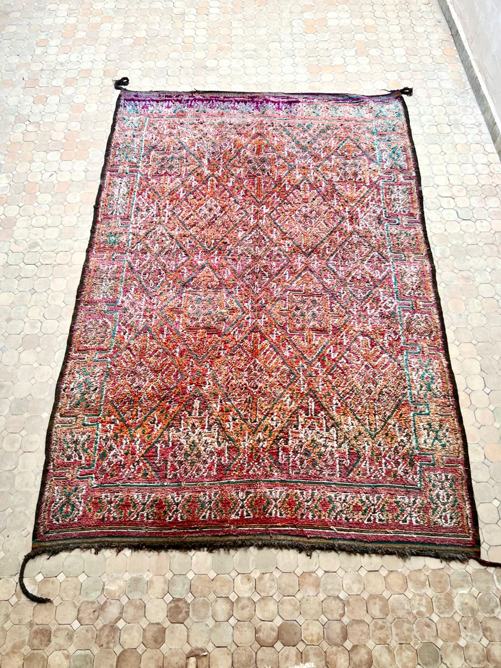 Moroccan Vintage Zayane Rug 320x215cm
