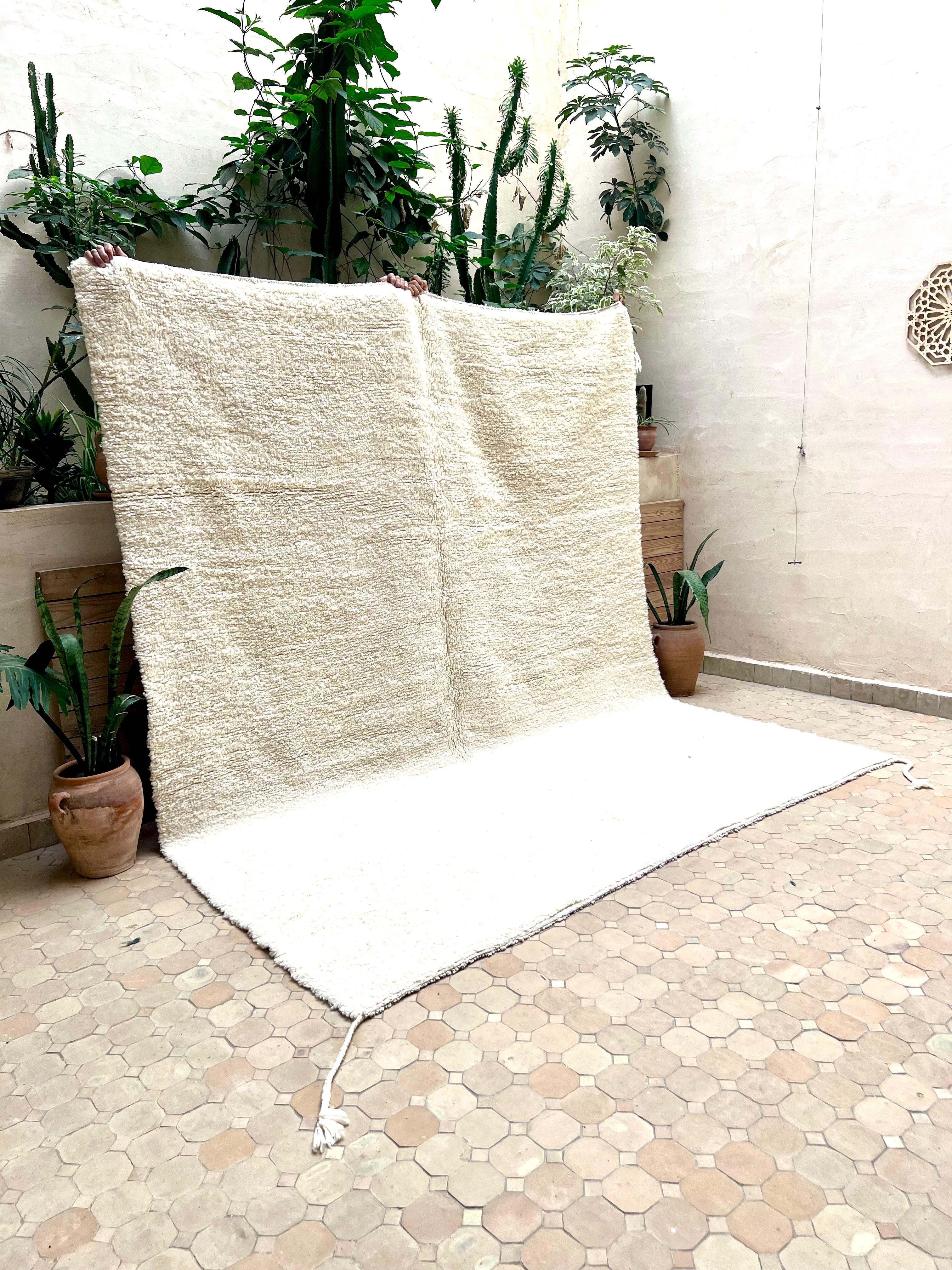 Moroccan All White Rug 280x235cm