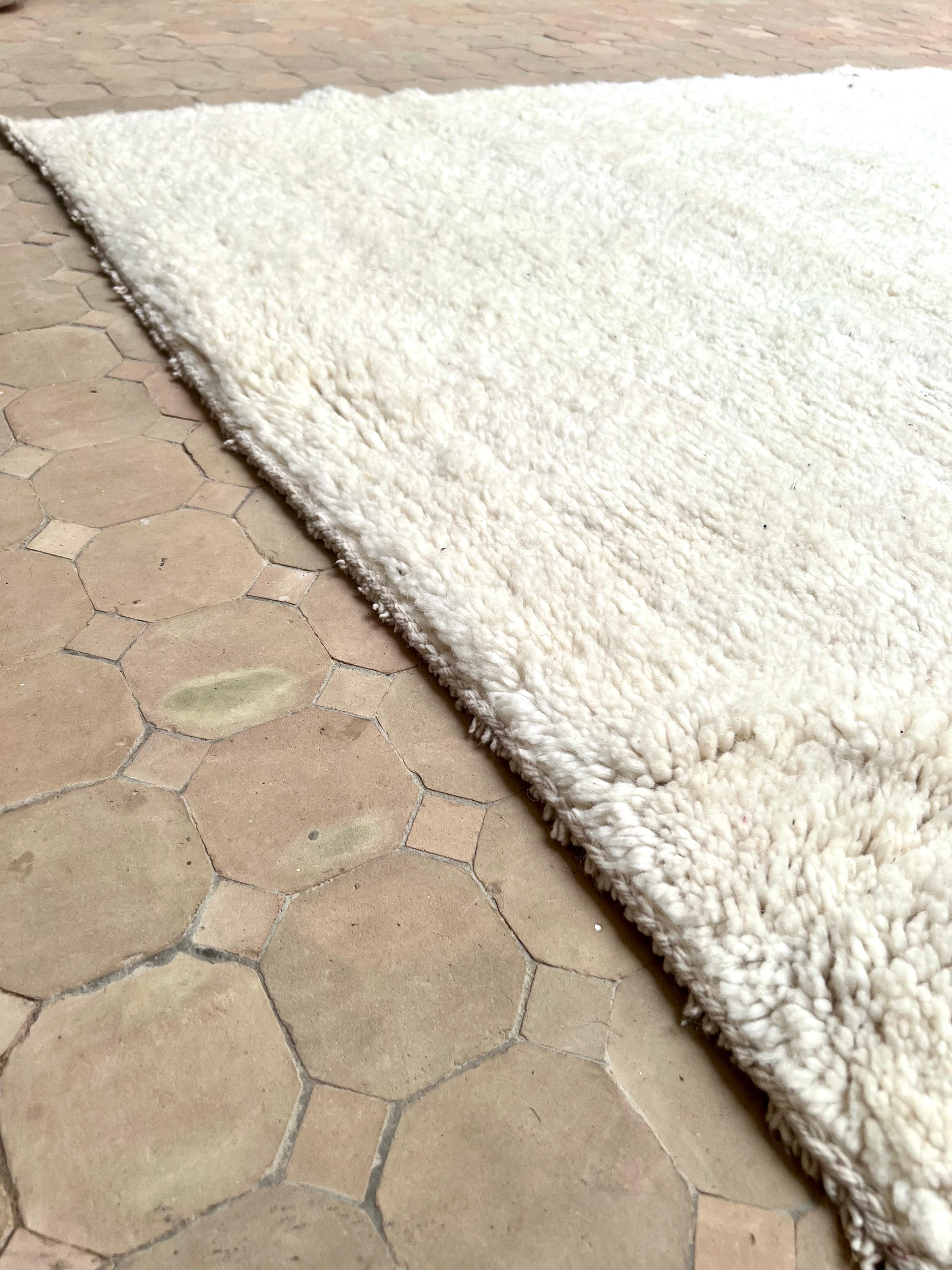 Moroccan All White Rug 280x235cm