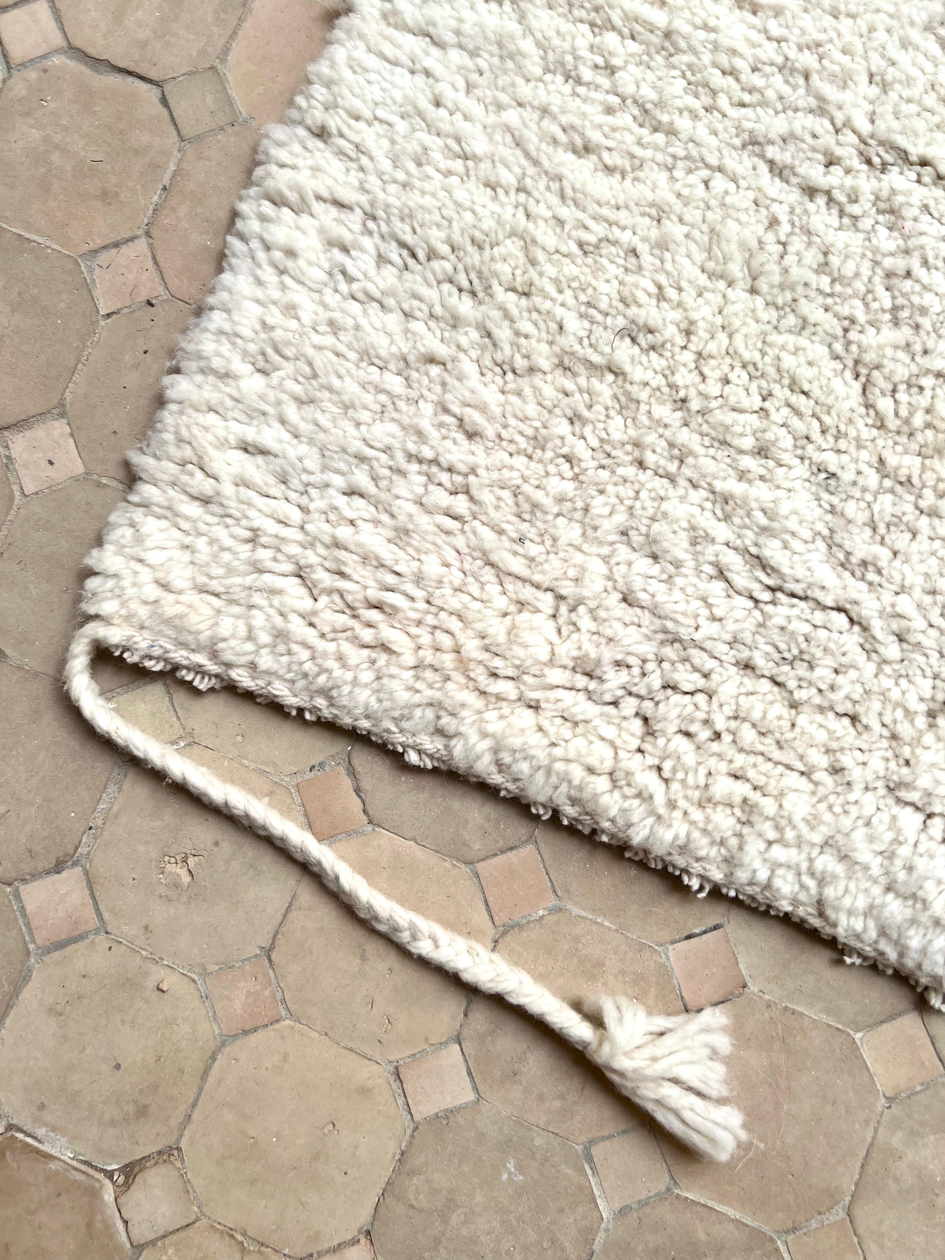 Moroccan All White Rug 280x235cm