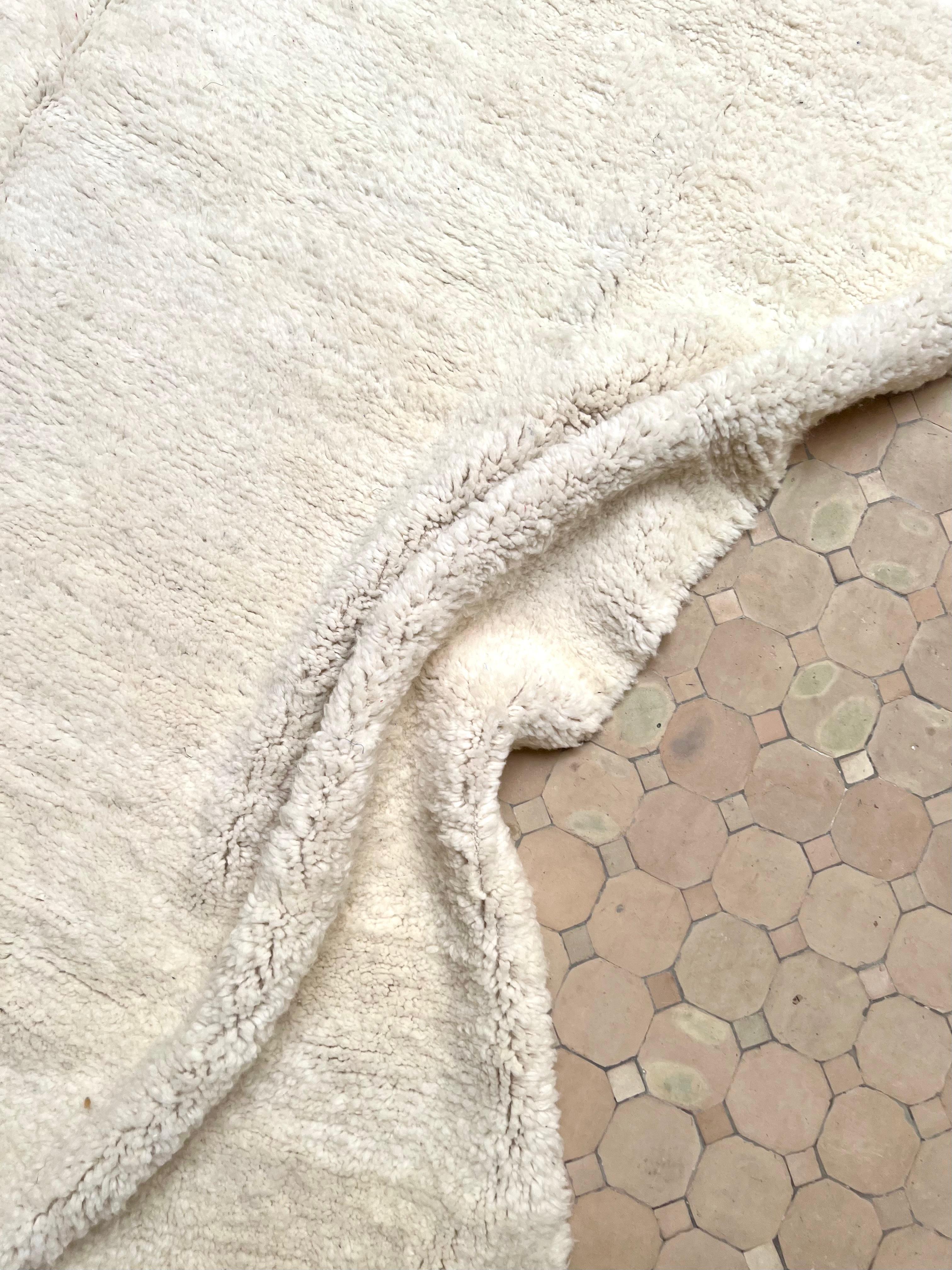Moroccan All White Rug 280x235cm