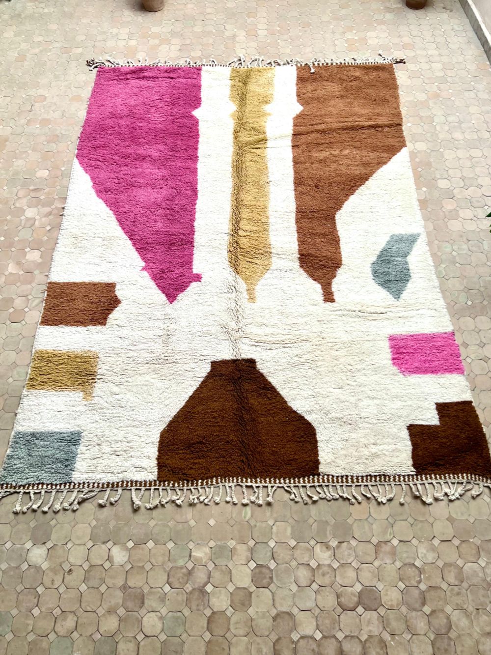 Moroccan Azilal Rug 355x250cm