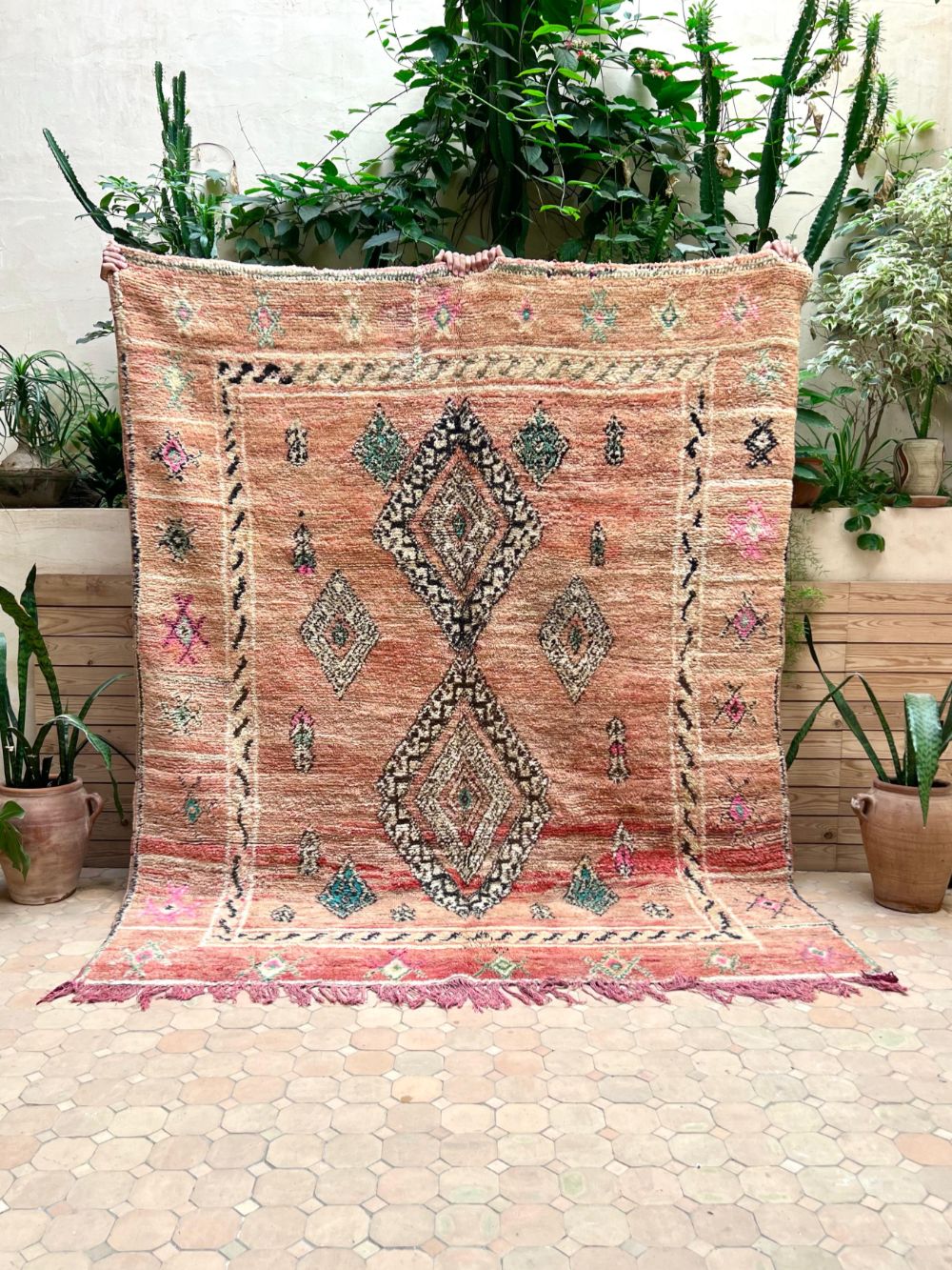 Marokkolainen vintage Boujaad matto 235x190cm