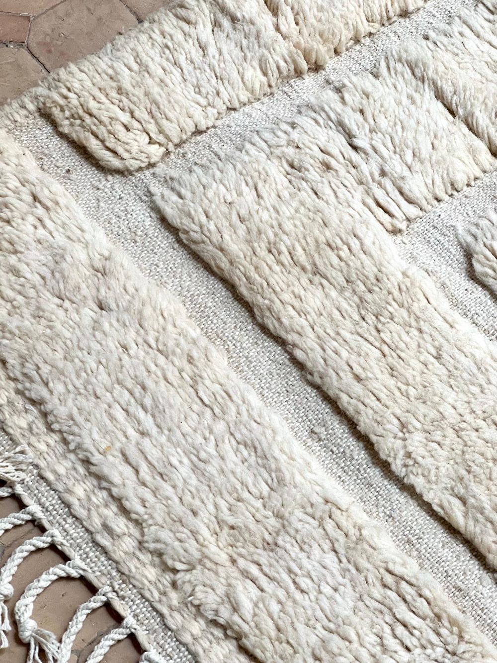 Moroccan All White Rug 345x245cm