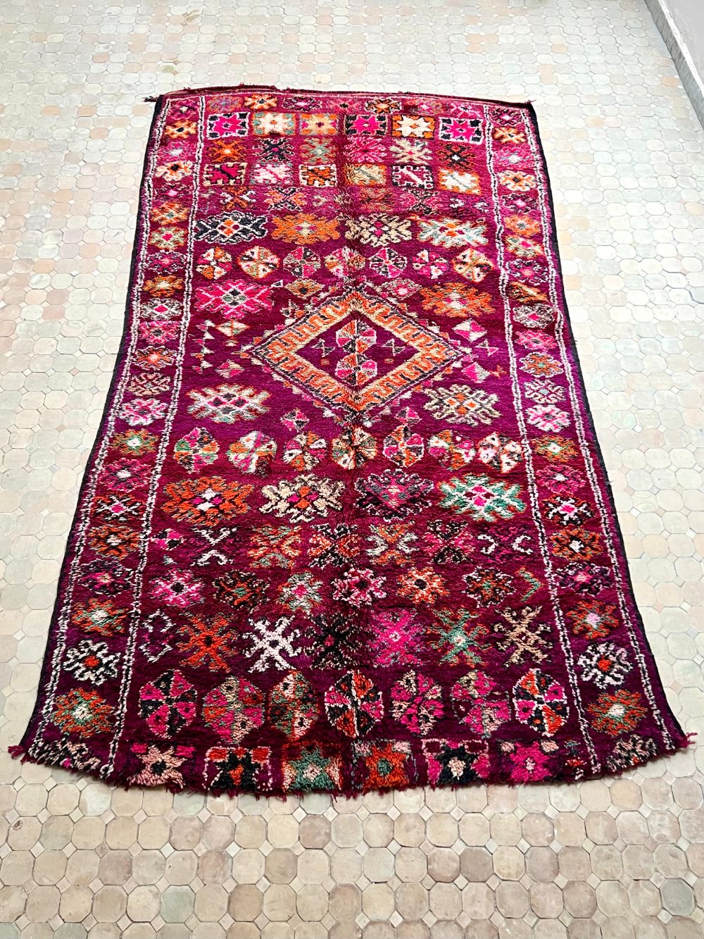 Marokkolainen vintage Beni M'Guild matto 365x200cm