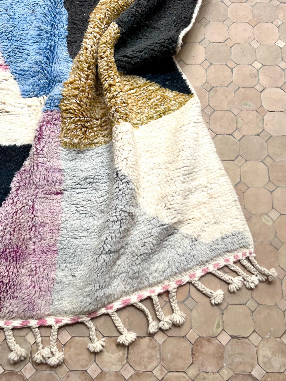 Marokkolainen Boujaad-matto 255x165cm