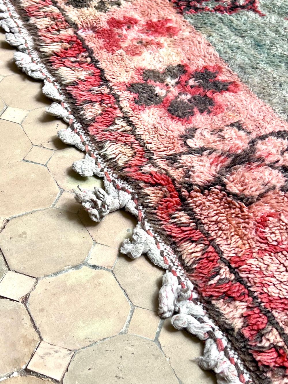 Moroccan Vintage Boujaad Rug 210x190cm