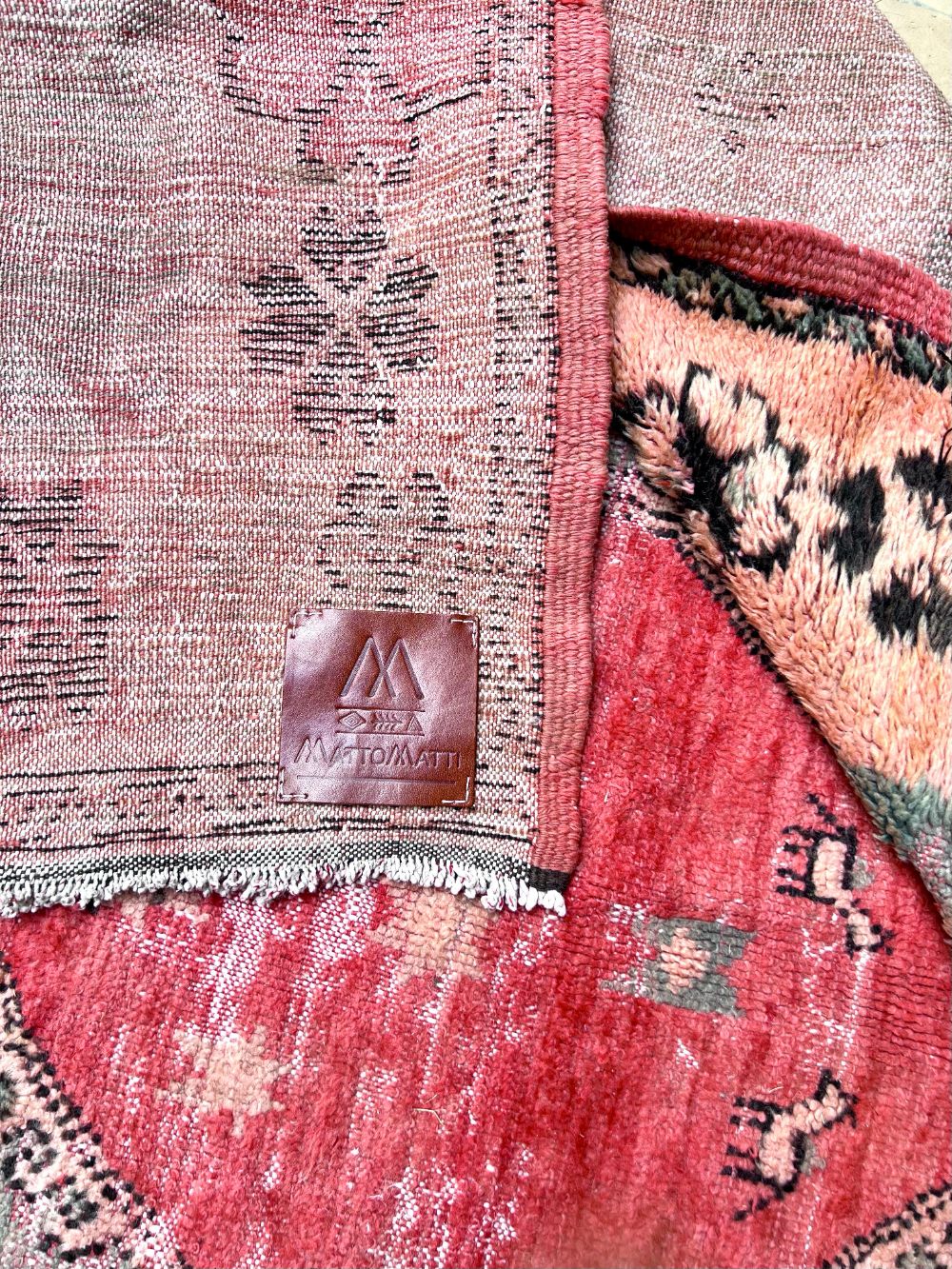 Moroccan Vintage Boujaad Rug 210x190cm