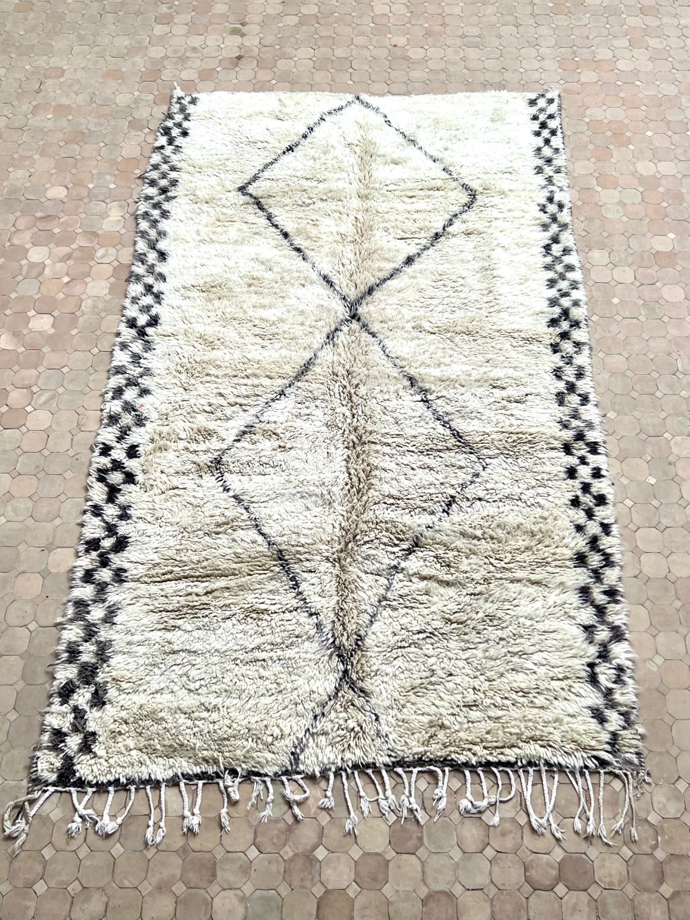 Moroccan Semi vintage Beni Ouarain Rug 325x190cm