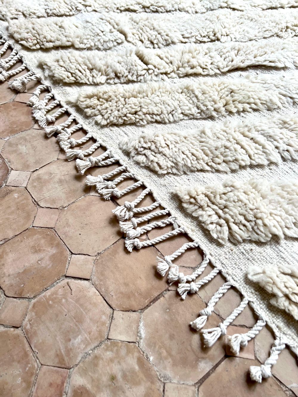 Moroccan All White Rug 295x245cm