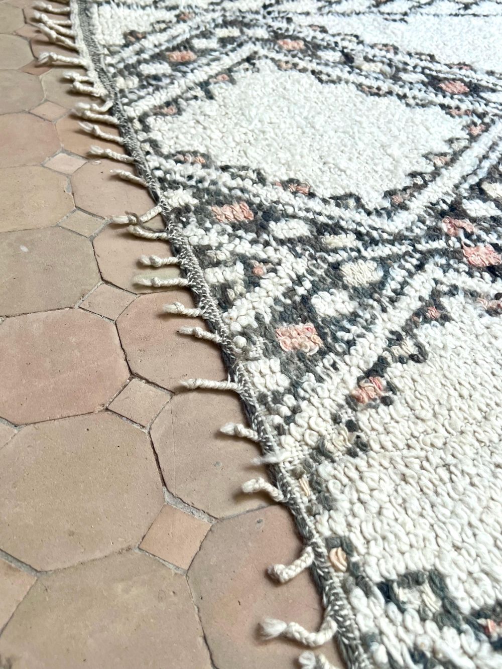 Moroccan Vintage Marmoucha Rug 275x175cm