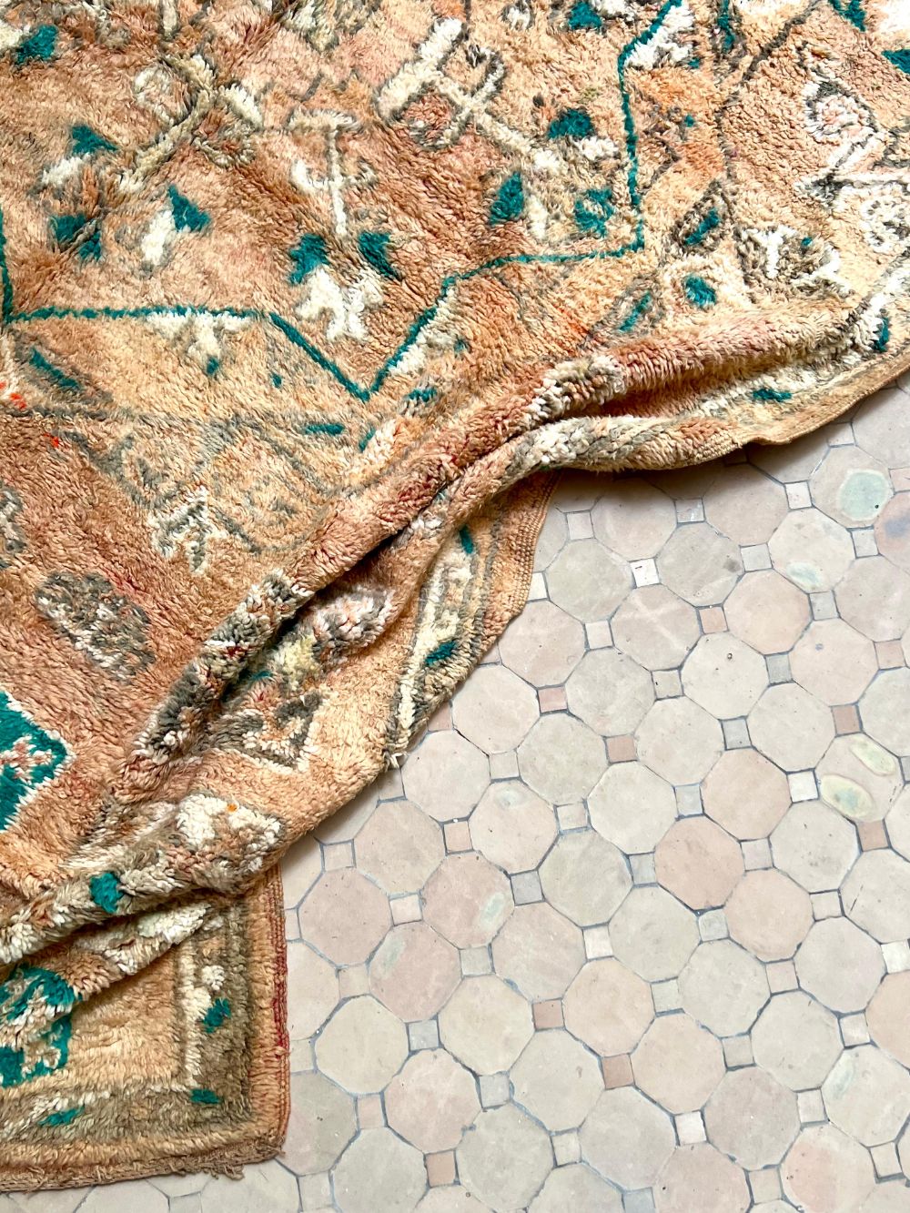 Moroccan Vintage Boujaad Rug 285x195cm