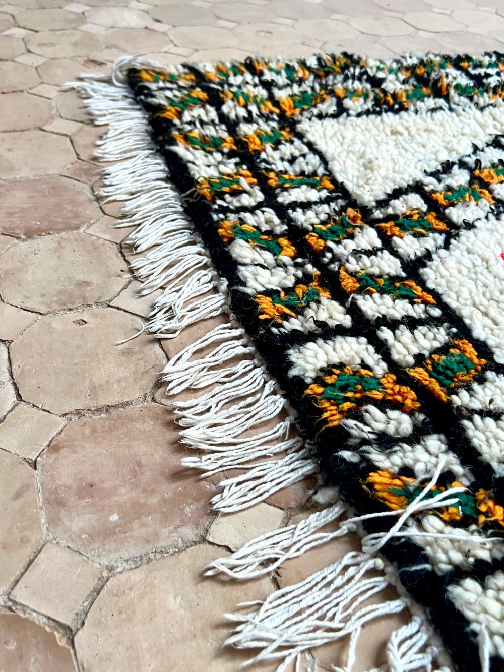 Marokkolainen vintage Azilal-matto 175x110cm