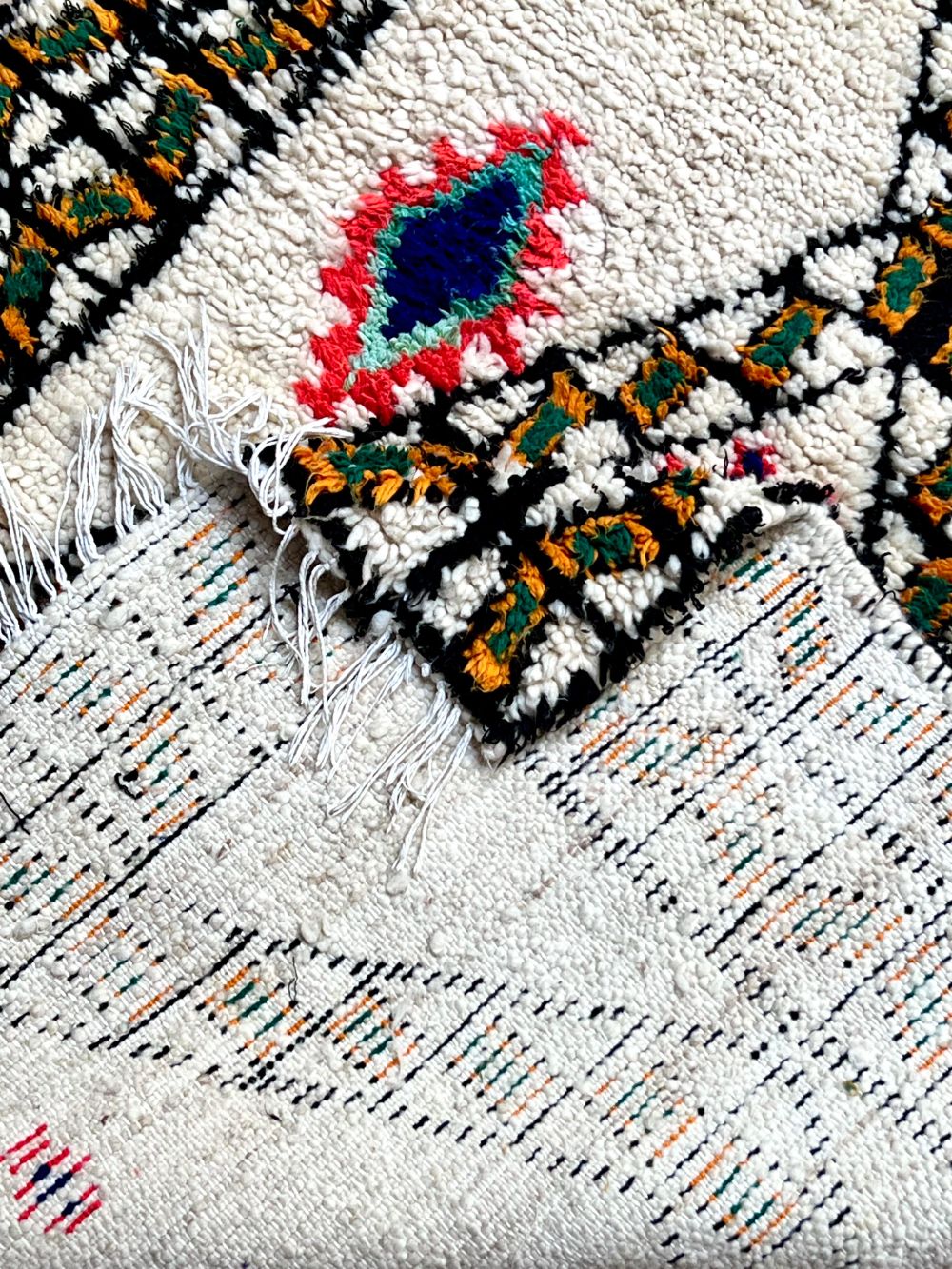 Marokkolainen vintage Azilal-matto 175x110cm