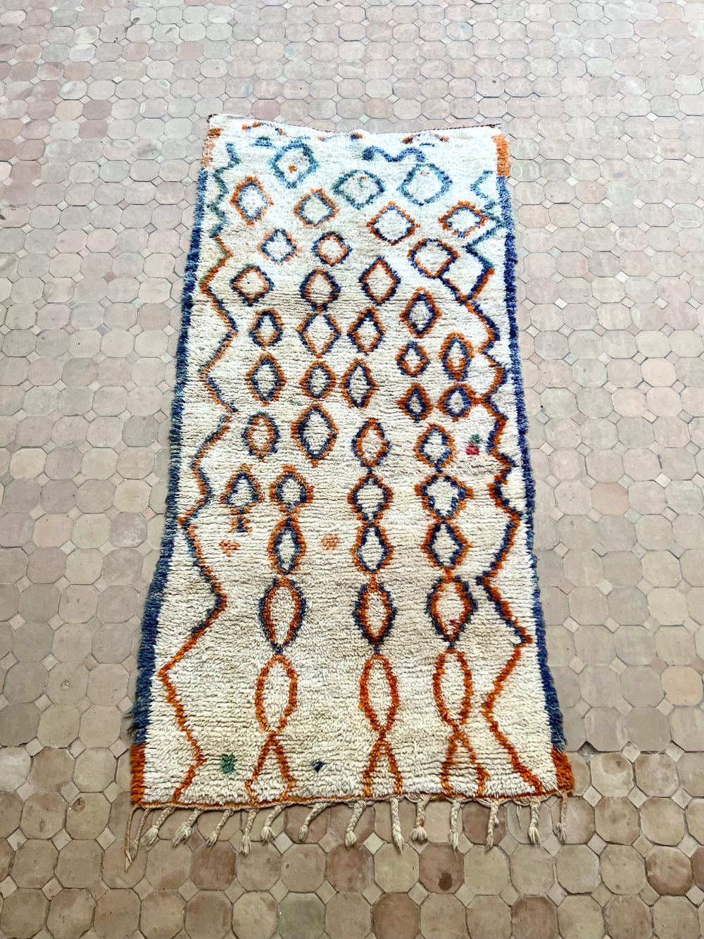 Marokkolainen vintage Azilal-matto 200x100cm