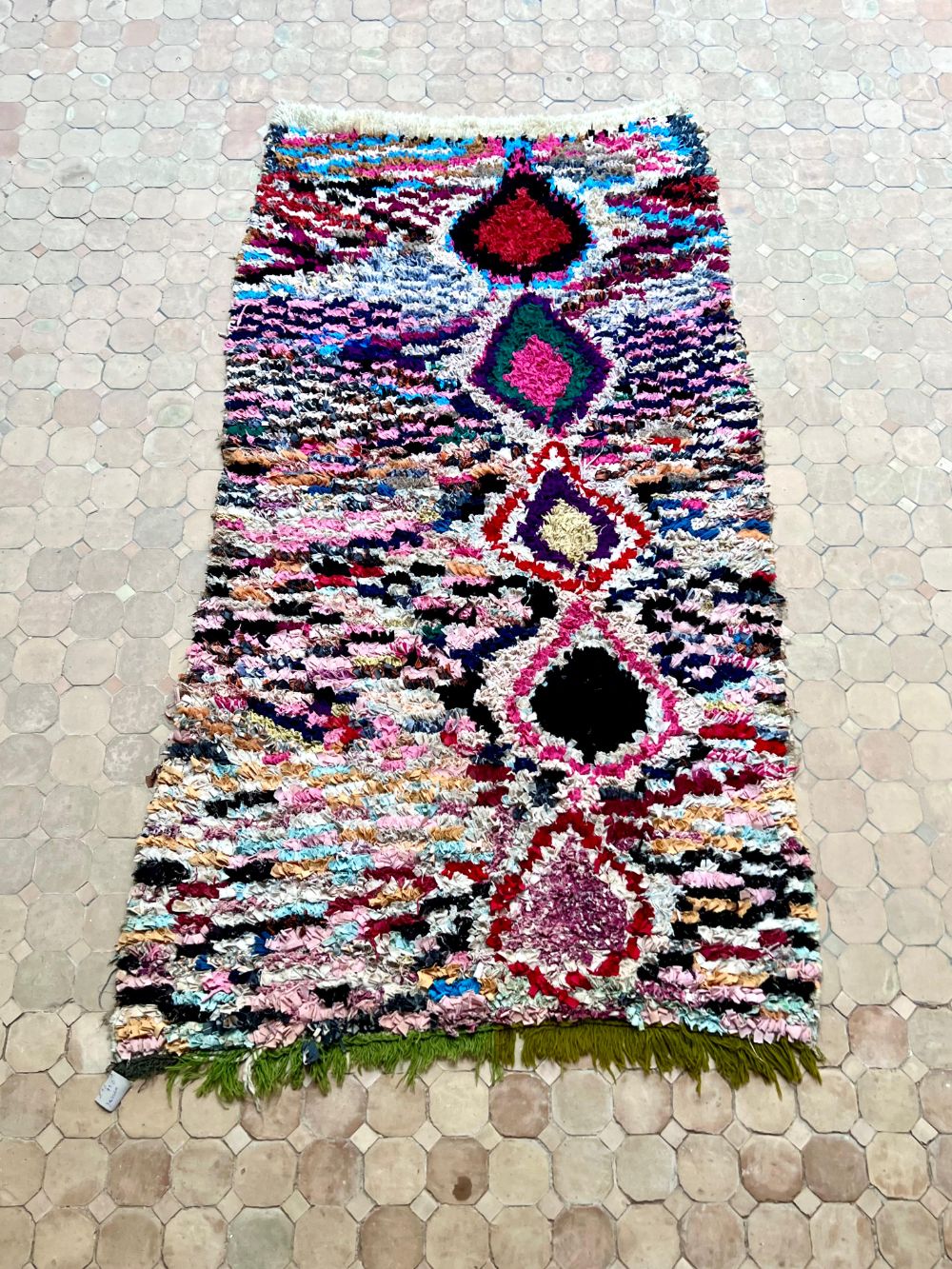 Marokkolainen vintage Boucherouite matto 210x110cm