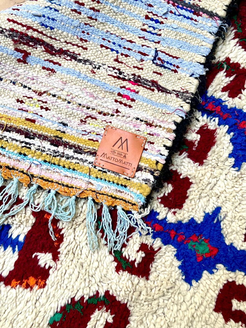 Marokkolainen vintage Azilal-matto 215x105cm