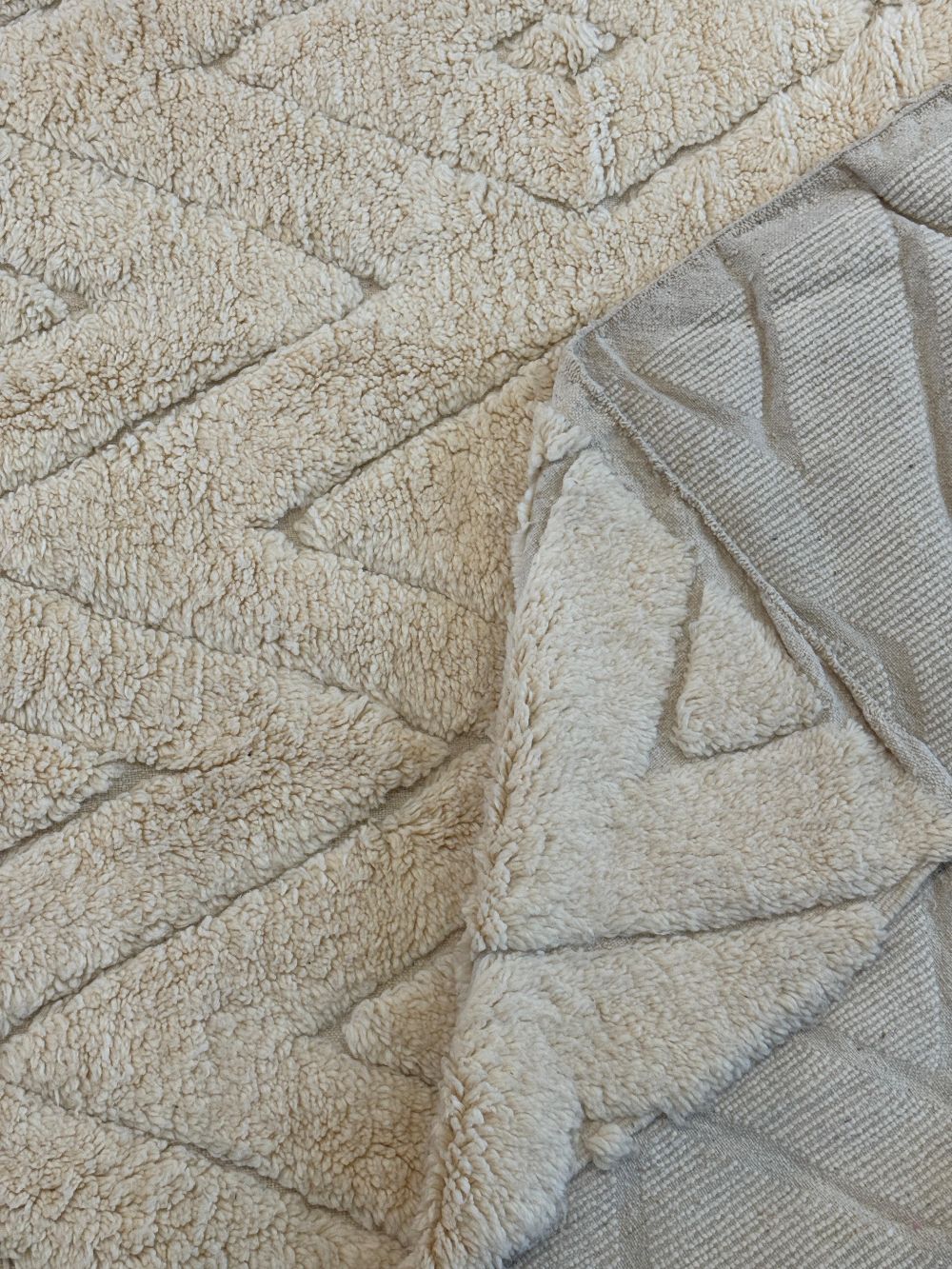 Moroccan All White Rug 320x210cm