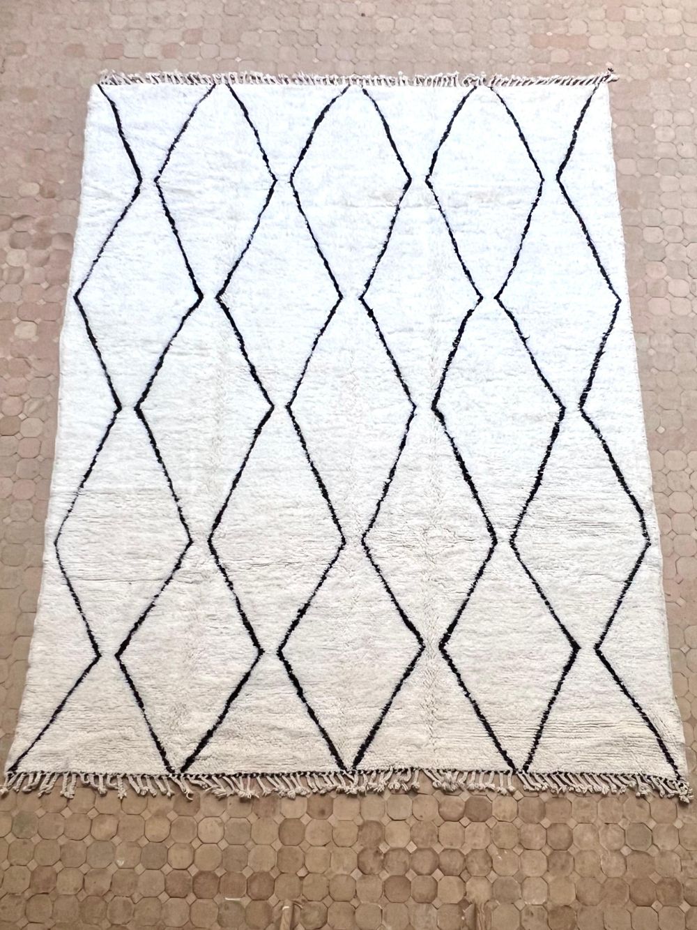 Moroccan Diamond Rug 340x250cm