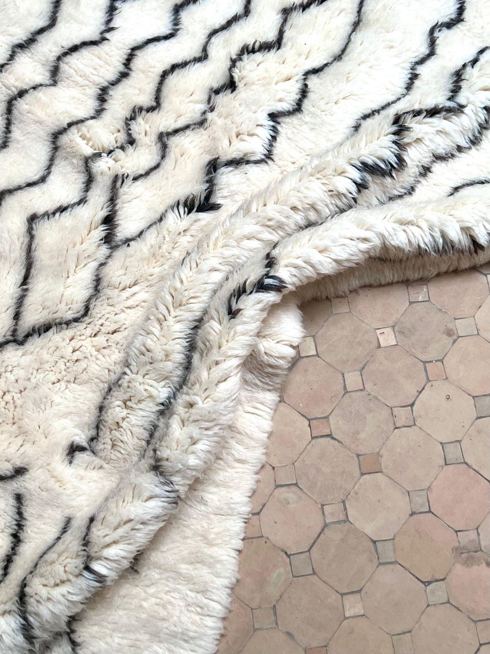 Moroccan Oued Rug 230x165cm